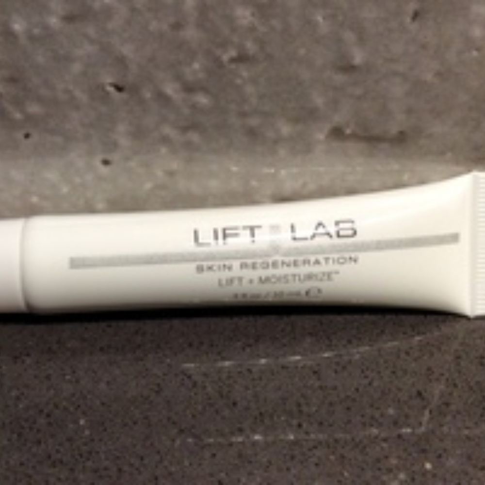 Lift Lab Skin Regeneration Lift + Moisturize
